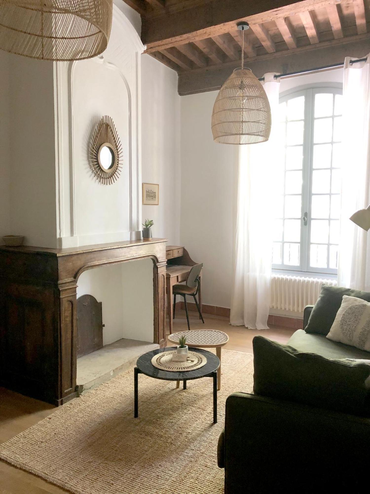 La Boheme Place Aux Herbes Uzès Kültér fotó